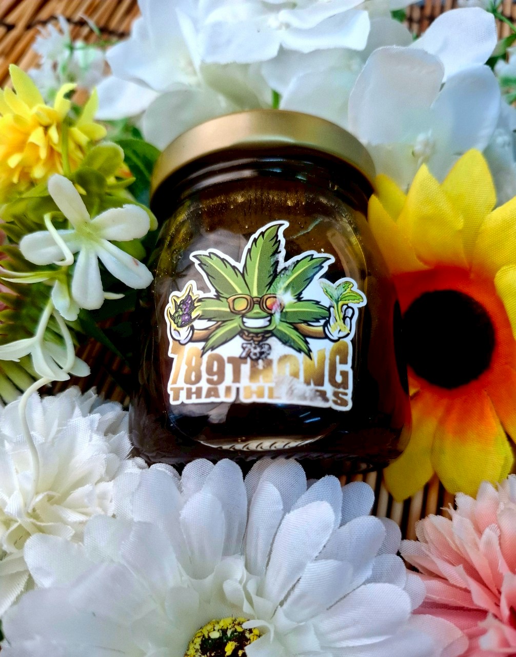 น้ำผึ้งดองกัญชา ยาสุมนไพร