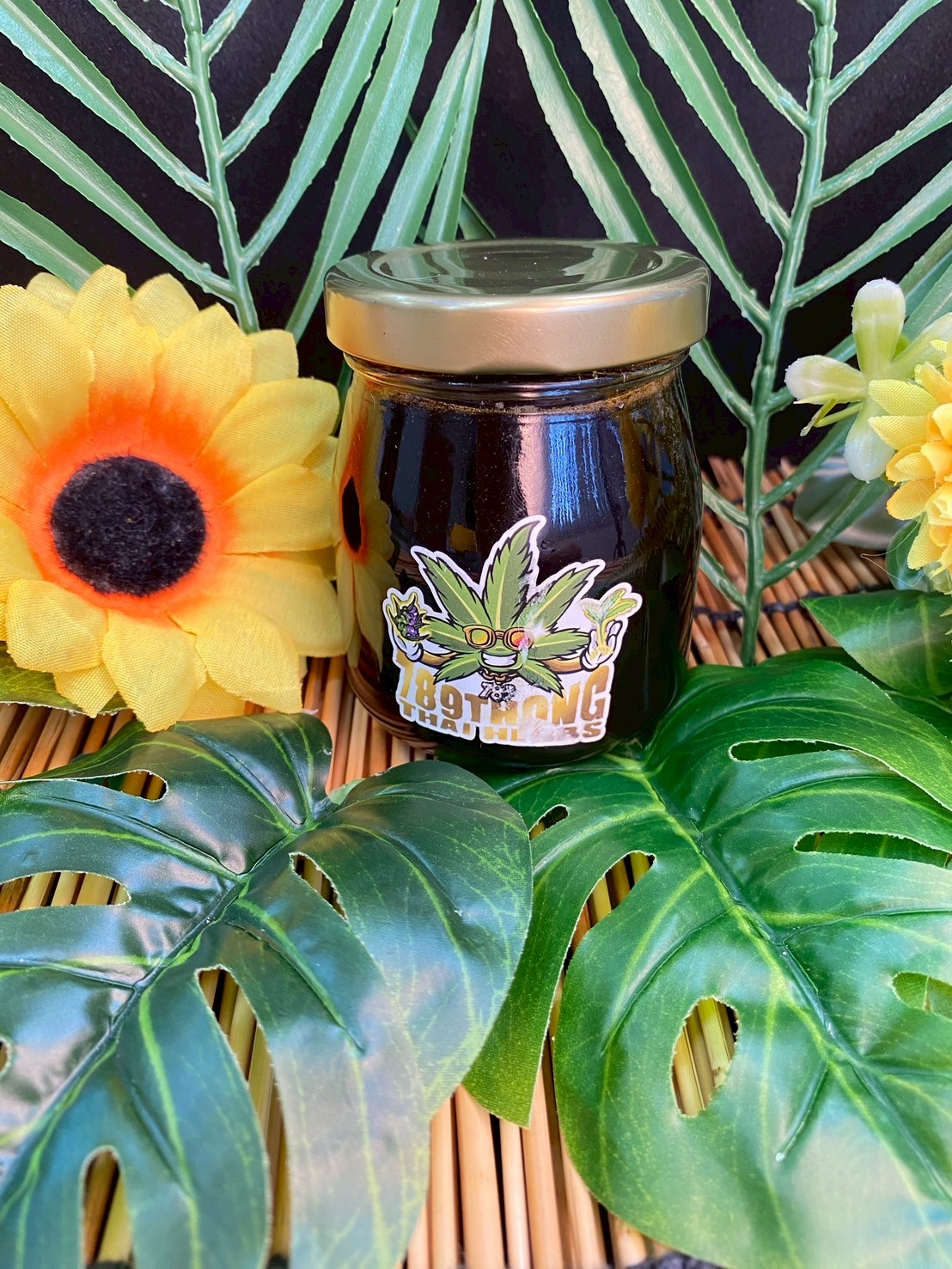 น้ำผึ้งดองกัญชา ยาสมุนไพร