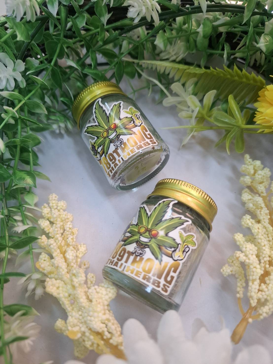 ยาดมสมุนไพรกัญชา 789 ทองไทยเฮิร์บ